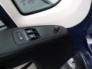 Peugeot Boxer Peugeot Boxer 2.0 BlueHDI 130PK Premium | 2xSchuifdeur | Navigatie | Airco | Trekhaak | Betimmering - afbeelding nr 8
