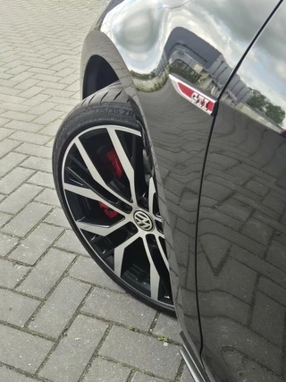 Volkswagen Golf Volkswagen Golf 2.0 TSI GTI Performance Virtual/Pano/Carbon/ - afbeelding nr 10