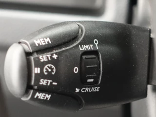 Opel Vivaro Opel Vivaro 2.0 BlueHDi 145PK L2 Automaat Trekhaak Apple carplay Cruise control Parkeersensoren - afbeelding nr 19