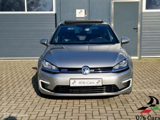 Volkswagen Golf Volkswagen Golf 1.4 TSI GTE / NIEUWE ACCU PAKKET / PANO / LEDER / NETTE AUTO / - afbeelding nr 2