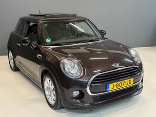 MINI Cooper MINI Mini 1.5 Cooper Serious Automaat Panoramadak, Sportstoelen, navigatie, led lampen, climate control Keyles, Veel opties! - afbeelding nr 6