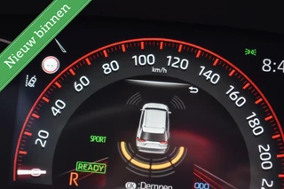Toyota RAV4 Toyota RAV4 2.5 Hybrid Style Two Tone NAVIGATIE/CAMERA/STUURW/STOELVW/ETC.! - afbeelding nr 8