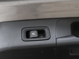 Mercedes-Benz GLB Mercedes-Benz GLB-klasse 200 Business Solution AMG 7-persoons | Panoramadak | Trekhaak | Stoelverwarming | Matrix LED | Memory | Keyless | Camera | Navigatie - afbeelding nr 32