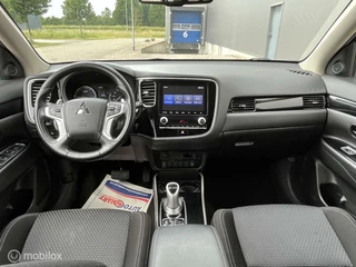 Mitsubishi Outlander Mitsubishi Outlander 2.4 PHEV, Full LED, Trekhaak, Dealer - afbeelding nr 13