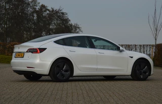 Tesla Model 3 Tesla Model 3 Standard RWD Plus 60 kWh 15.177 km! 1e eig. panoramadak - afbeelding nr 39