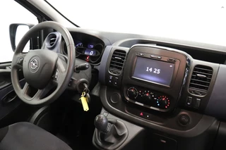 Opel Vivaro Opel Vivaro 1.6 CDTI 126PK EURO 6 - Airco - Navi - Cruise - Stoelverwarming - €9.950,- Excl. - afbeelding nr 4