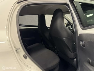 Peugeot 108 Peugeot 108 1.0 e-VTi Active 5 DEURS / AIRCO / LED / NAP / RIJKLAAR - afbeelding nr 16