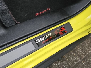 Suzuki Swift Suzuki Swift 1.4 Sport, UNIEK!! Lees Advertentie!! Zondag OPEN! - afbeelding nr 30