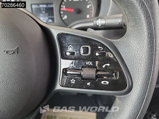 Mercedes-Benz Sprinter Mercedes Sprinter 317 CDI Automaat L2H2 Navi Airco Cruise Camera Parkeersensoren MBUX Euro6 L2 12m3 Airco Cruise control - afbeelding nr 19