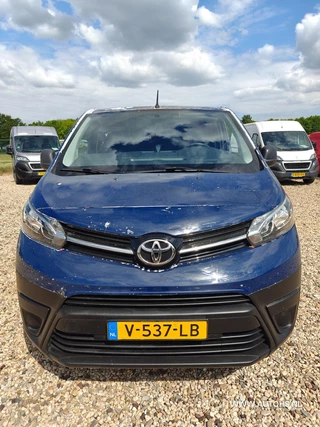 Toyota ProAce Toyota PROACE Worker 2.0 D-4D Cool Comfort Long , euro 6 , 1e eig , Super km! extra lang. apk feb. 2026. - afbeelding nr 3