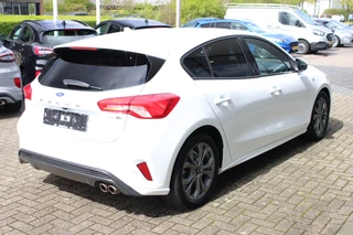 Ford Focus Ford Focus 1.0 EcoBoost Hybrid ST-Line 125 pk | Led Koplampen | Achteruitrij camera |SYNC 3 Navi | Apple Carplay/Android Auto | - afbeelding nr 10