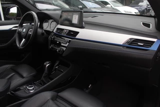 BMW X1 BMW X1 xDrive25e Executive Ed. M Sport / Trekhaak / Panoramadak / Camera / Head-up / Leder / 19'' / Navigatie / Stoelverwarming / DAB / Cruise Control - afbeelding nr 13
