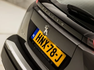 Peugeot 2008 Peugeot 2008 1.2 PureTech Sport (APPLE CARPLAY, GROOT NAVI, 360 CAMERA, STOELVERWARMING, LANE ASSIST, SPORTSTOELEN, LED KOPLAMPEN, CRUISE, NIEUWE APK, NIEUWSTAAT) - afbeelding nr 31
