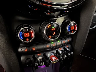 MINI Cooper Mini Cooper 2.0 Cooper S Serious Business Volledig JCW! Automaat Navigatie Head up Display Uitlaatdemper met kleppen - afbeelding nr 17