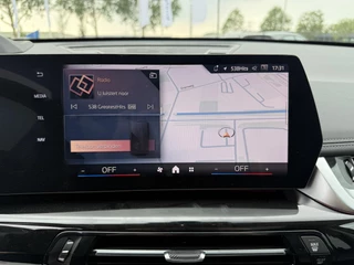 BMW iX1 BMW iX1 eDrive20 67 kWh 204pk | X-Line | Travel Pack  | Innovation Pack | Adaptieve cruise controle | HiFi System Harman Kardon | Panoramadak | Head up Display - afbeelding nr 23