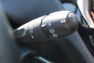 Peugeot 2008 Airco , Cruise control ,Trekhaak , Navigatie , Bluetooth Parkeersensoren achter , LED dagrijverlichting - afbeelding nr 9