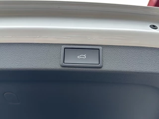 Škoda Octavia Škoda Octavia 2.0 TSI RS 265PK PANO-DAK/TREKHAAK/CAMERA/STOELVER/STUURVERW - afbeelding nr 33