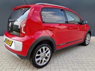 Volkswagen up! Volkswagen Up! 1.0 cross up! AIRCO | NAVI | STOELVERWARMING - afbeelding nr 2