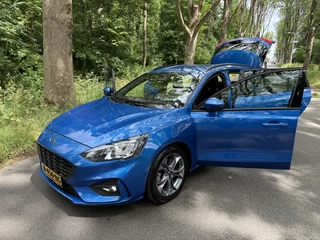 Ford Focus Ford Focus Wagon 1.5 EcoBoost ST Line Business - afbeelding nr 45