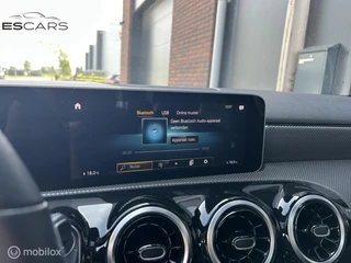 Mercedes-Benz A-Klasse Mercedes A-klasse 200 Business Solution AMG  Pano| Carplay - afbeelding nr 28