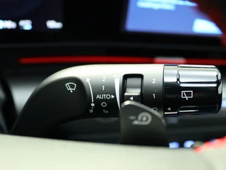 Hyundai Kona Hyundai Kona Electric Premium 65.4 kWh | 360 graden camera | Alcantara | Navigatie | - afbeelding nr 29