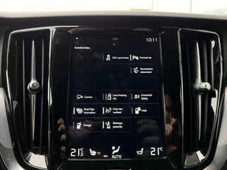 Volvo V60 Volvo V60 2.0 T6 Twin Engine AWD Momentum Pro | 340 PK | Stoelverwarming | Cruise Control | Achteruitrijcamera | Apple Carplay | Navi | Botspreventie | - afbeelding nr 12