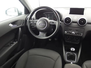 Audi A1 Sportback S-LINE / NAVI / AIRCO / PDC / CRUISE / BLUETOOTH / ELEK RAMEN - afbeelding nr 18