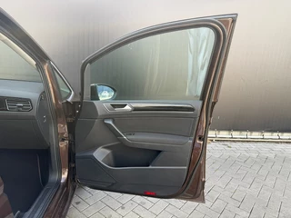 Volkswagen Touran Volkswagen Touran 1.2 TSI Highline 7p|Carplay|Allseasonbanden - afbeelding nr 17