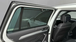 Volkswagen Passat Volkswagen Passat GTE I Pano l Dynaudio | Trekhaak - afbeelding nr 14