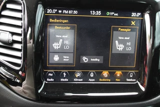 Jeep Compass Jeep Compass 1.4 MultiAIR NIGHT EAGLE / Zwart dak / Apple Carplay - afbeelding nr 33
