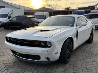 Dodge Challenger 5.7 V8 Hemi 2016 LEES BESCHRIJVING