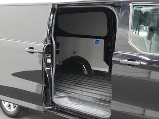 Ford Transit Custom Ford Transit Custom L2H1 Trend Navigatie Apple Carplay Camera Trekhaak Parkeersensoren Cruise control Airco - afbeelding nr 7