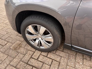 Peugeot 2008 Peugeot 2008 1.2 PureTech Style - afbeelding nr 10