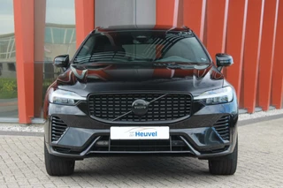 Volvo XC60 Volvo XC60 T6 Recharge AWD Ultimate Dark | Long Range | Panoramadak | Parkeercamera | Stoelverwarming | Pilot Assist | Glossy Black | Keyless - afbeelding nr 2
