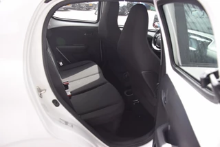 Peugeot 108 Peugeot 108 1.0e-VTi Allure Carplay/LM Velgen/Airco/Mistlampen - afbeelding nr 9