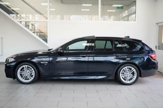 BMW 5 Serie BMW 5-serie Touring 520d AUT 2e Eig M Sport Edition High Executive Head Up Pano Adaptive Harman Kardon Lane Ass Full Option - afbeelding nr 26