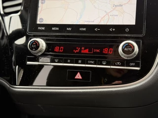 Mitsubishi Outlander Mitsubishi Outlander 2.4 PHEV Intense+ | Panorama | Apple Carplay | Trekhaak | - afbeelding nr 31