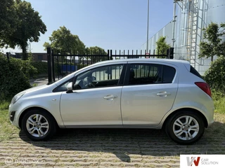 Opel Corsa Opel Corsa 1.2-16V COSMO NAVI AIRCO CRUISE SPORT - afbeelding nr 2