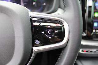 Volvo XC60 Volvo XC60 2.0 T8 Plug-in hybrid AWD Plus Dark | Luchtvering | 360 | H&K | Trekhaak - afbeelding nr 10