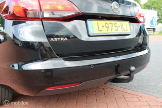 Opel Astra Opel Astra Sports Tourer 1.2 Business Elegance 130 PK, Trekhaak, Voor / achter Pdc + Camera, App connect, Comfort stoel, Cruise, Navi, Airco, 16 inch Lmv. - afbeelding nr 17