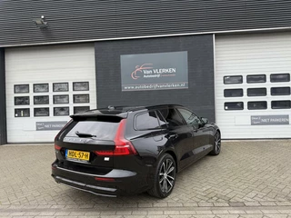 Volvo V60 Volvo V60 2.0 T6 Plug-in LONG RANGE AWD Plus Dark - afbeelding nr 5