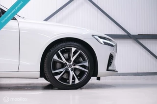 Volvo V60 Volvo V60 2.0 T8 Recharge AWD R-Design | NL auto | DAB+ | CarPlay | Adaptive | Blis | Rijklaar | - afbeelding nr 52