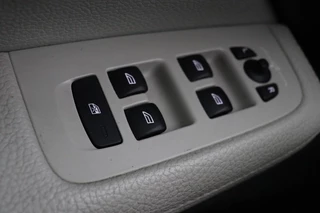 Volvo V60 Volvo V60 2.0 D4 MomentPro | Leder | Trekhaak |  Stoelverwarming | Adaptive cruise | Carplay | Navigatie | DAB | Camera | Full LED | Climate control - afbeelding nr 30