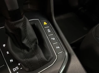 Volkswagen Tiguan Volkswagen Tiguan 1.5 TSI R-Line Bns+ | PANO | CAMERA | TREKHAAK | NAVI - afbeelding nr 44