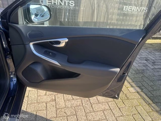 Volvo V40 Volvo V40 D4|Navigatie|Bluetooth|Parkeersensoren|Digitaal instrumentenpaneel - afbeelding nr 35