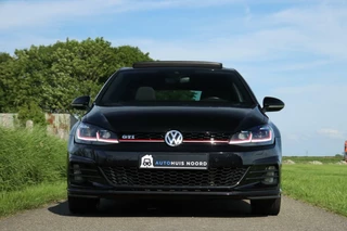Volkswagen Golf Volkswagen Golf 7.5 GTI DSG / Vol Opties! / 230PK! / DSG / ACC / Pano / Virtual Cockpit / Camera / Keyless / Navi / 19