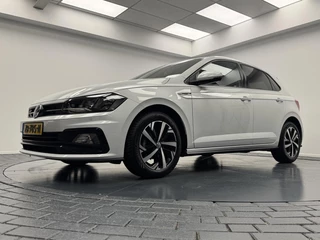 Volkswagen Polo Volkswagen Polo 1.0 TSi R-Line Automaat-Adapt.Cr.contr-Navigatie-Clima-Carplay-Parkeersensoren-Lm16''velgen - afbeelding nr 17