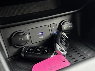 Hyundai Kona Hyundai Kona 1.6 GDI HEV Fashion / Stoel & Stuurverwarming / 18inch wielen - afbeelding nr 29