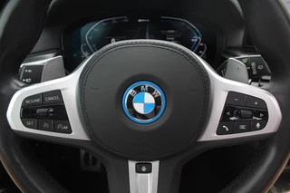 BMW 5 Serie BMW 5 Serie Touring 530e Business Ed. M Sport / Trekhaak / Panoramadak / Head-up / 19'' / Laser LED / Sfeerverlichting / Leder / Safety-pack / Stuurverwarming / Cruise Control - afbeelding nr 34