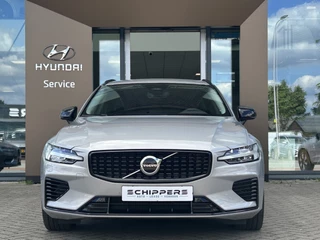Volvo V60 Volvo V60 2.0 T6 Plug-in hybrid AWD Plus Dark 350pk - afbeelding nr 4